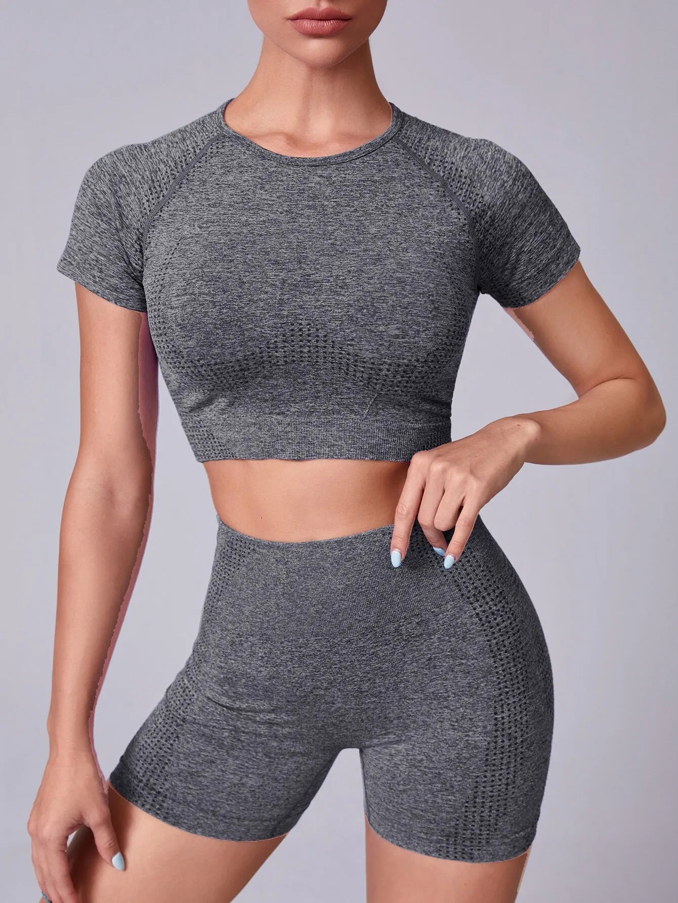 Dikişsiz Şort Tayt ve Crop Top Takımı - MasuWear